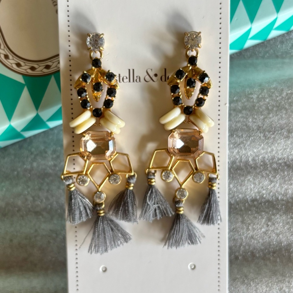 Stella & Dot Nyla Gold and Gray Chandelier Earrings